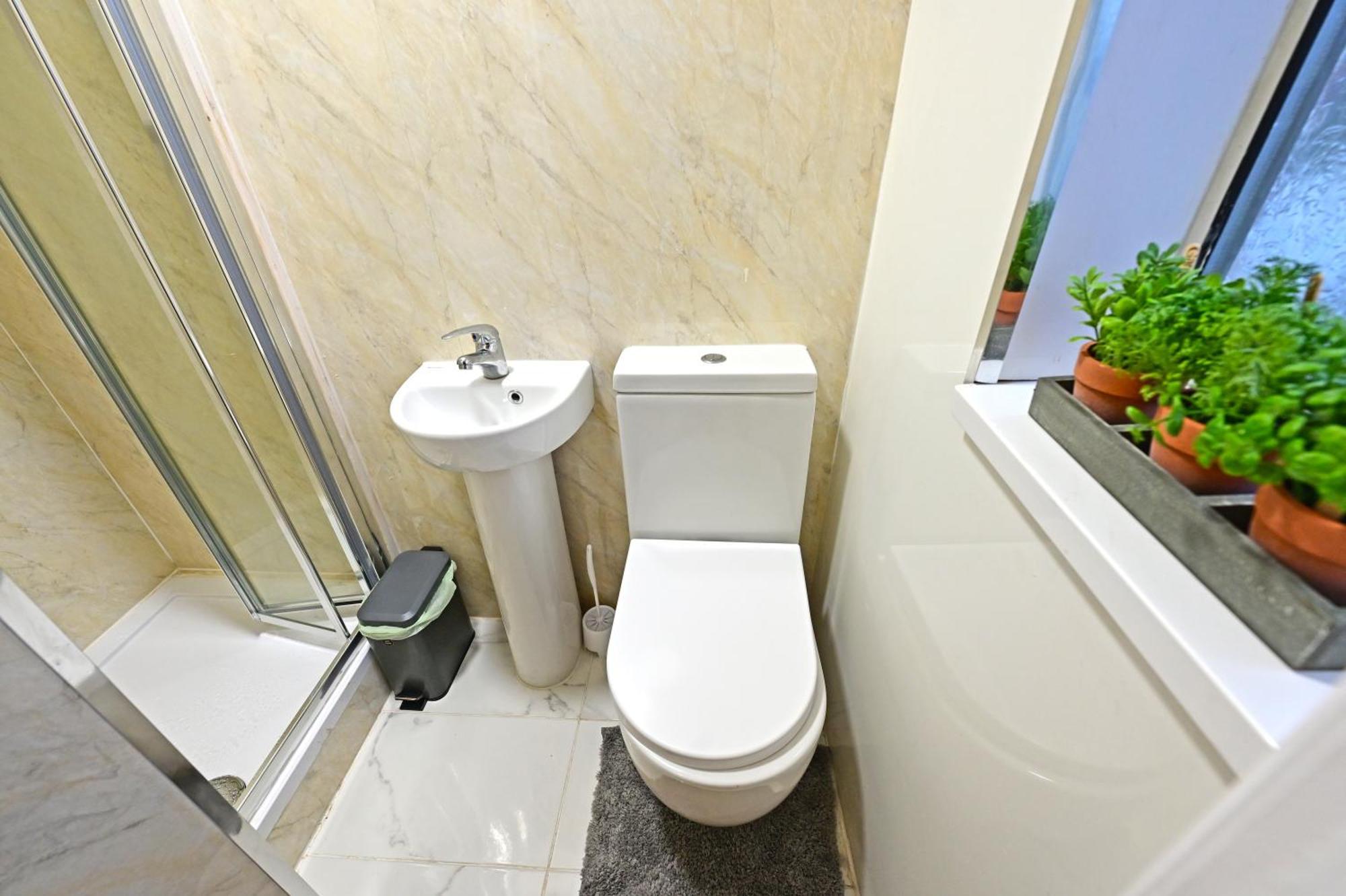 Ensuite Near Luton Station Luton (Bedfordshire)