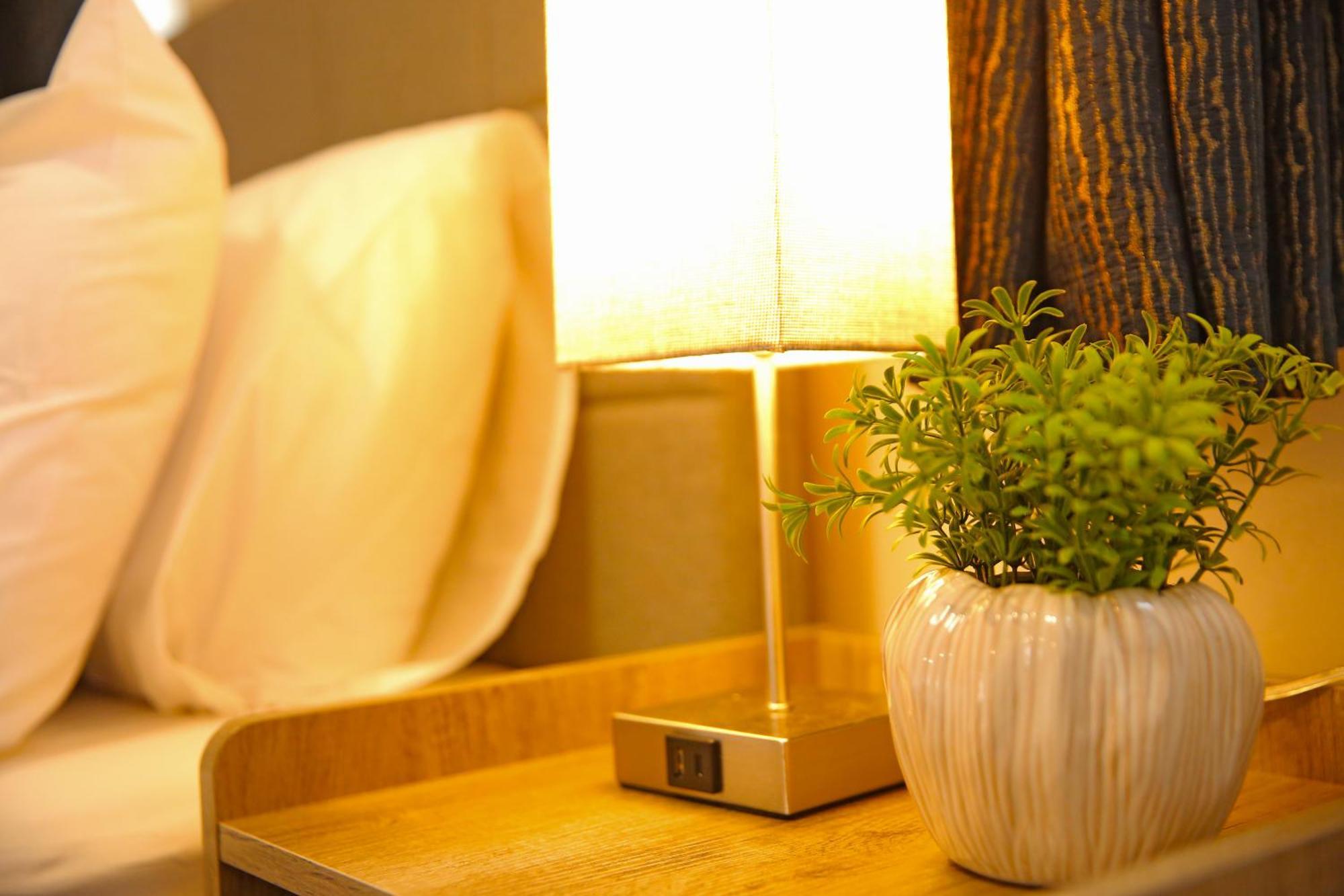 Ensuite Near Luton Station Homestay